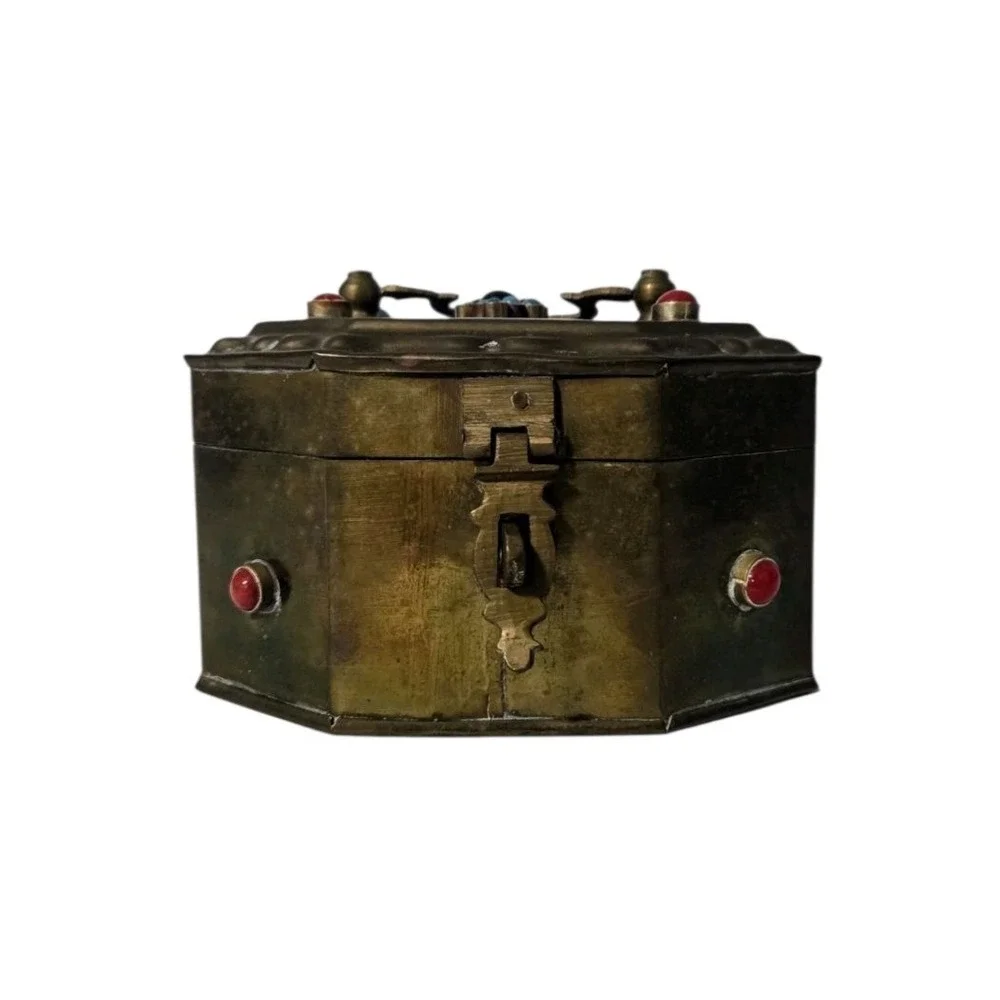 Vintage‎ Brass Octagon Hinged Trinket Box Inlayed Cabochons Patina Beads Handle